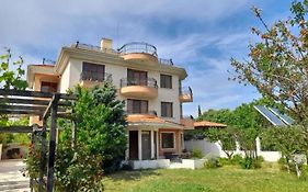 Villa B&B